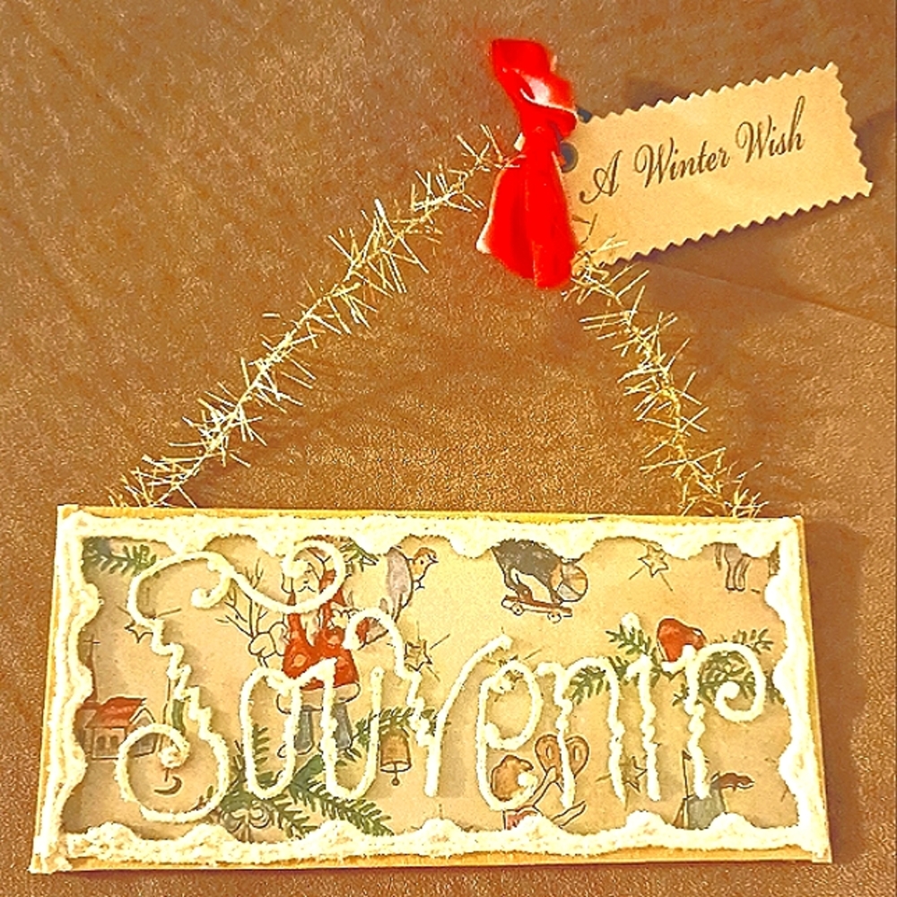 2004 Wendy Addison Collection Glass "Souvenir" Wall Hanging